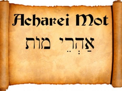 Acharei Mot: Sacred Silence and Simple&nbsp;Linen
